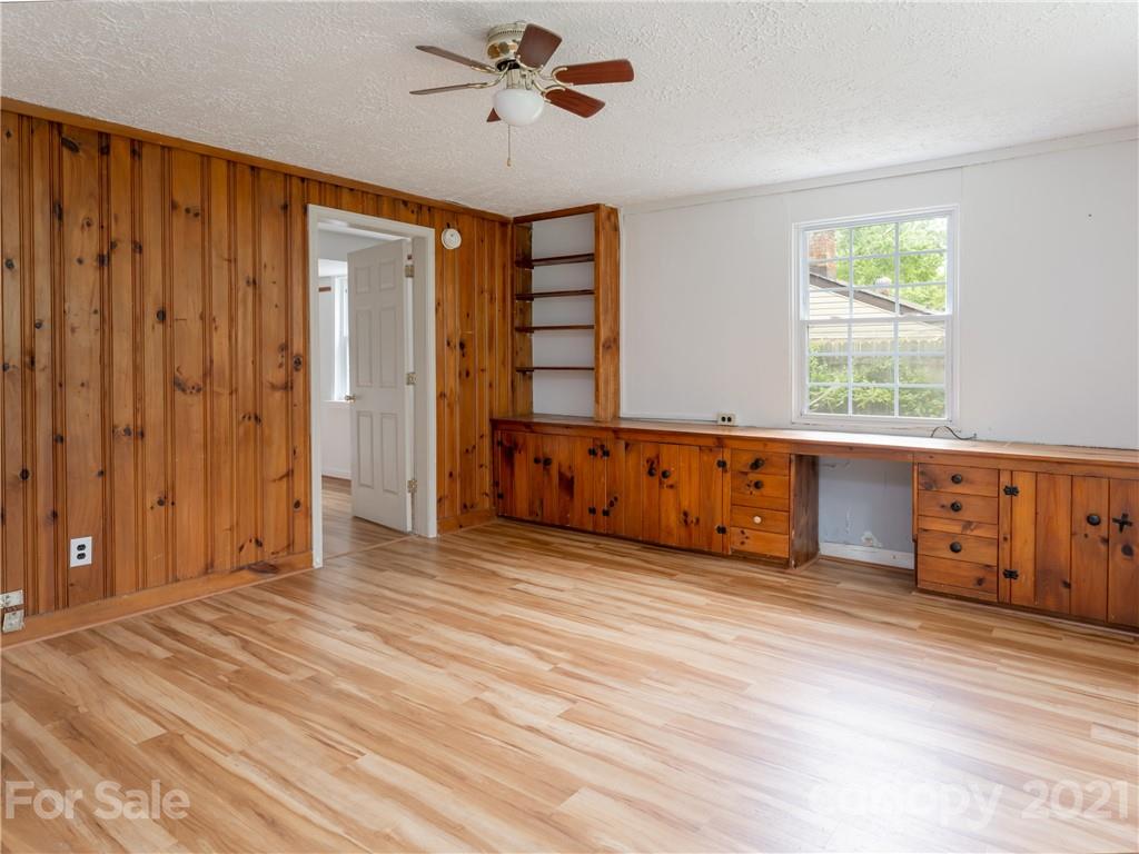 289 White Pine Drive Asheville NC 28805