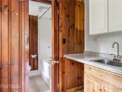 289 White Pine Drive Asheville NC 28805