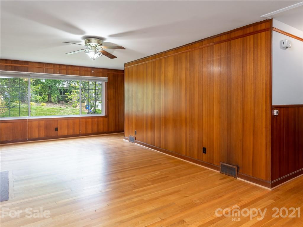 289 White Pine Drive Asheville NC 28805