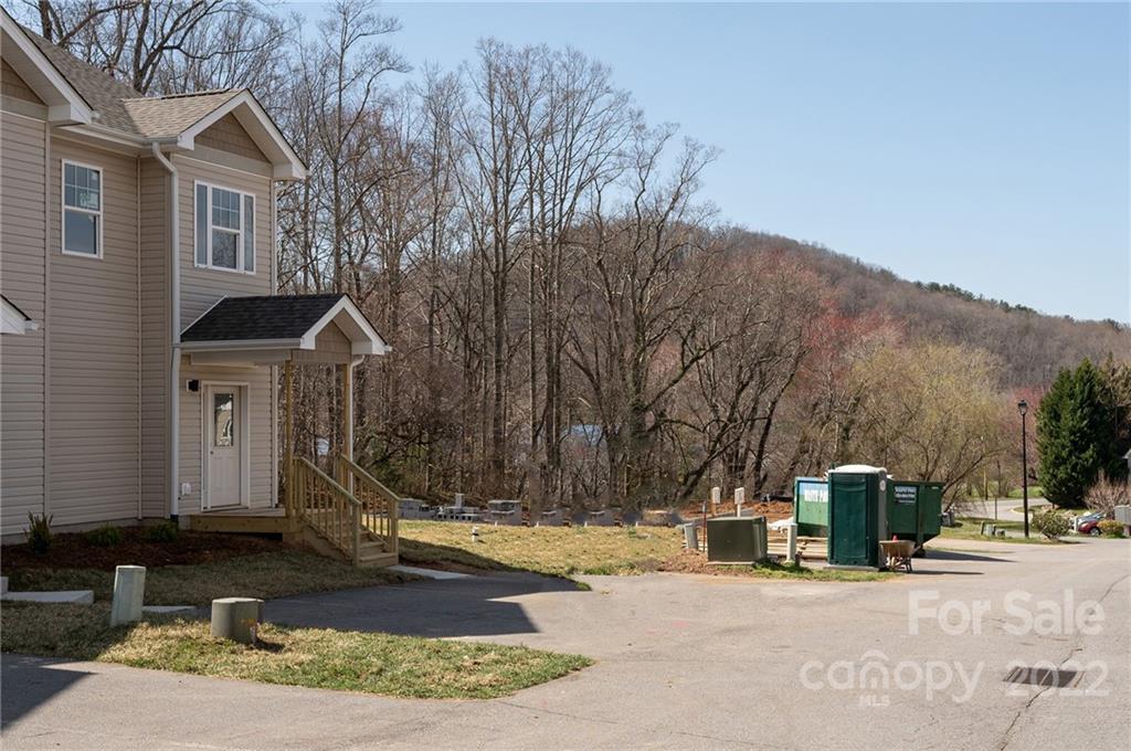 39 Cherry Laurel Lane Swannanoa NC 28778