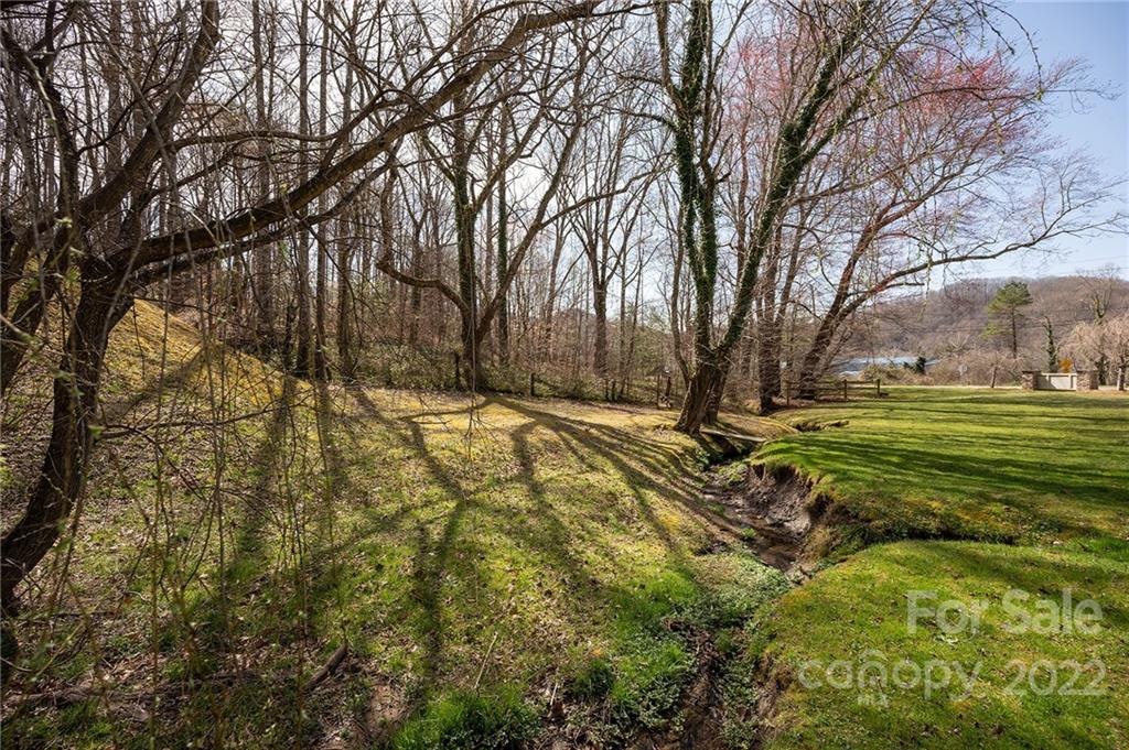 39 Cherry Laurel Lane Swannanoa NC 28778