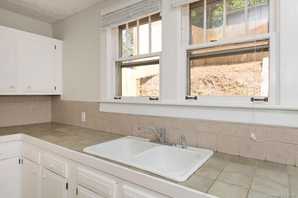 3 Irving Street Asheville NC 28804