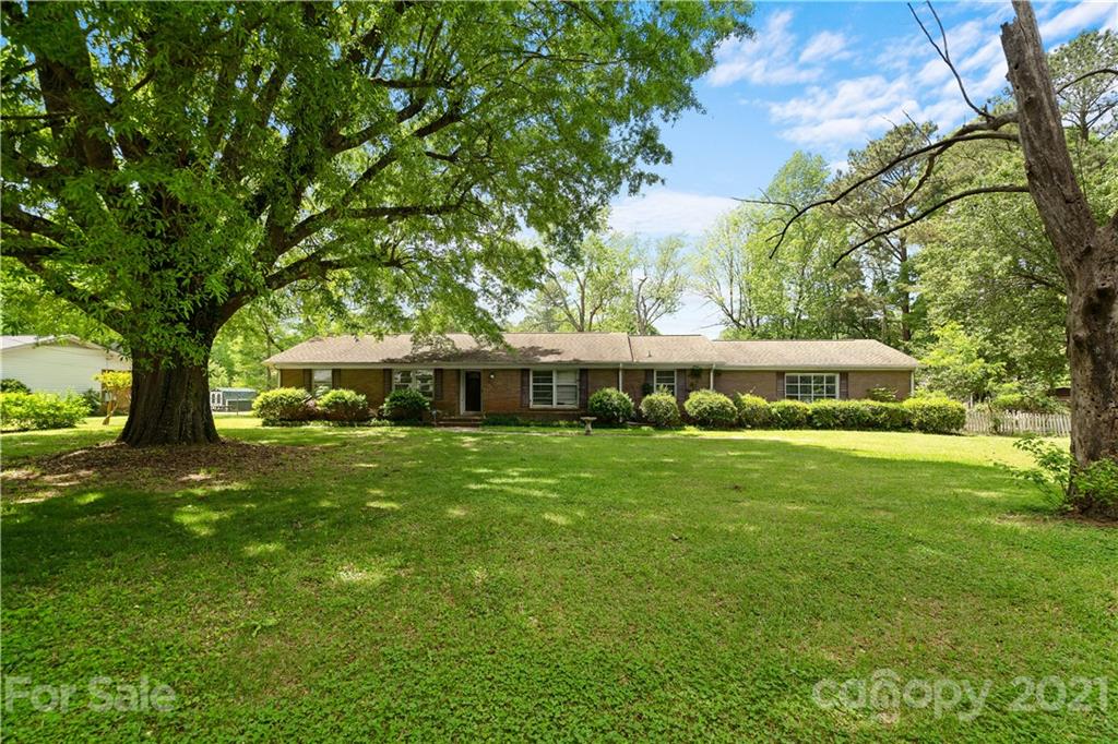6227 Kinghurst Drive Charlotte NC 28216