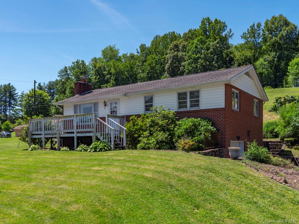 28 Tara Nova Drive Waynesville NC 28786