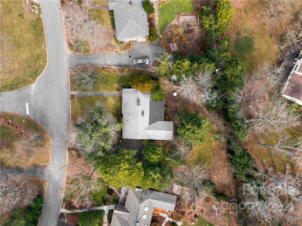 23 Woodcrest Road Asheville NC 28804