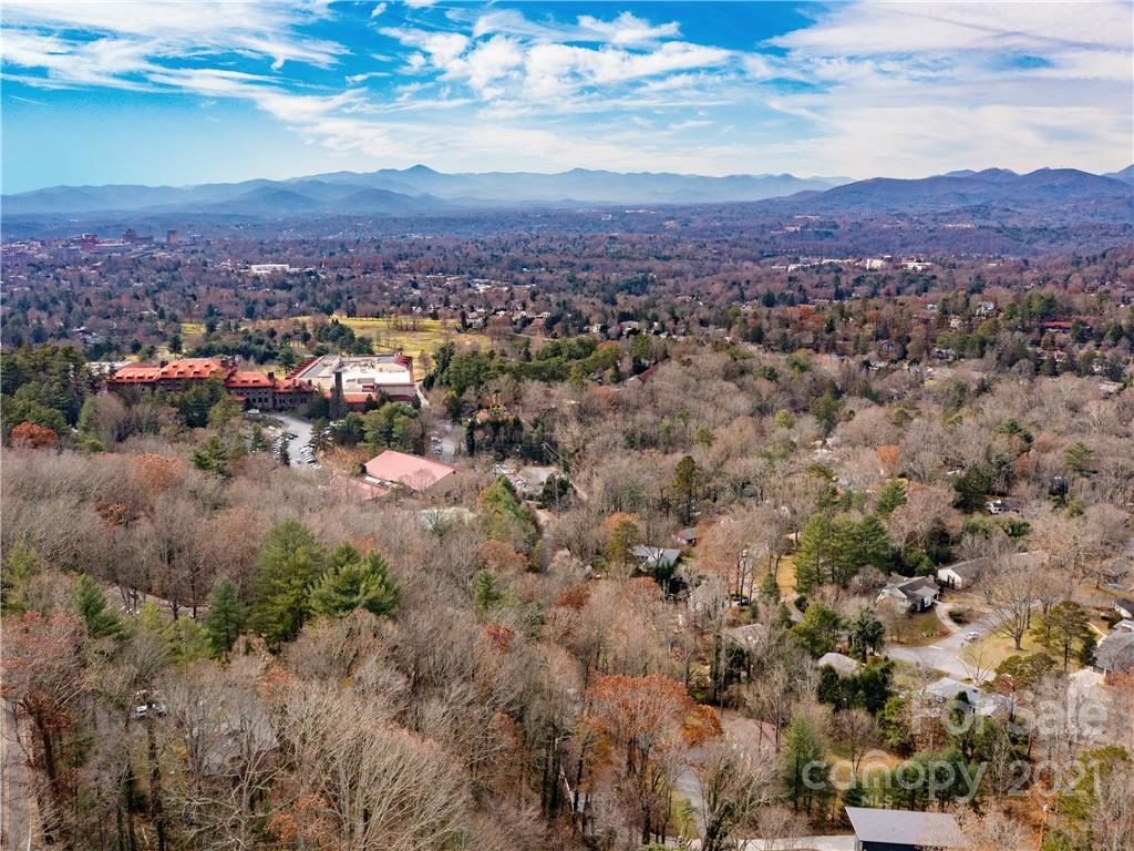 23 Woodcrest Road Asheville NC 28804