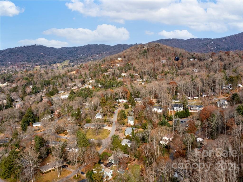 23 Woodcrest Road Asheville NC 28804