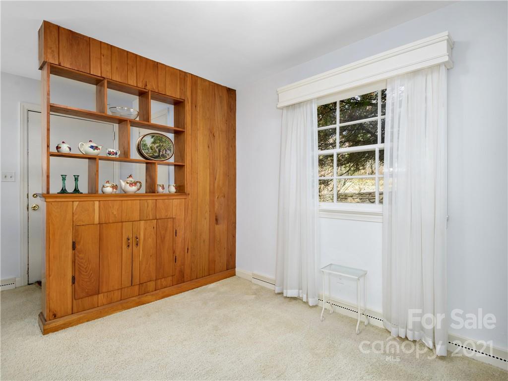 23 Woodcrest Road Asheville NC 28804