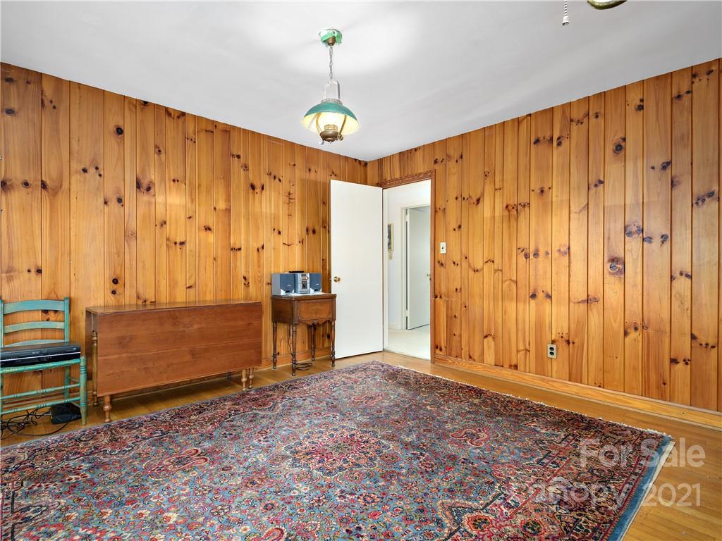 23 Woodcrest Road Asheville NC 28804