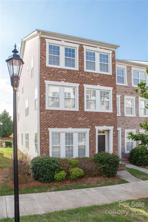 9708 Kings Parade Boulevard Charlotte NC 28273