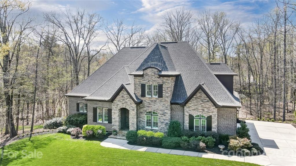 9006 Caliterra Drive Matthews NC 28104