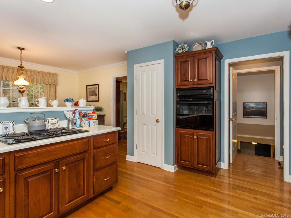 128 Eastmoor Drive Asheville NC 28805