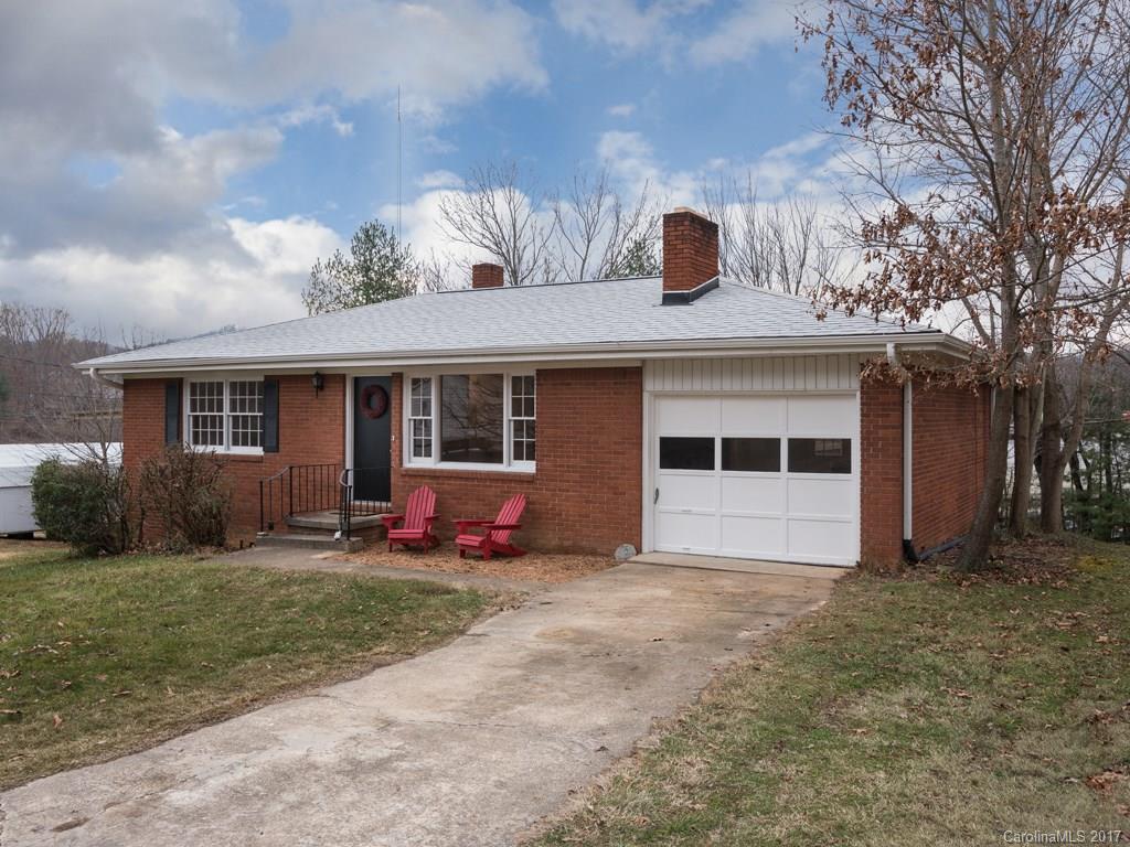 11 Donna Drive Candler NC 28715