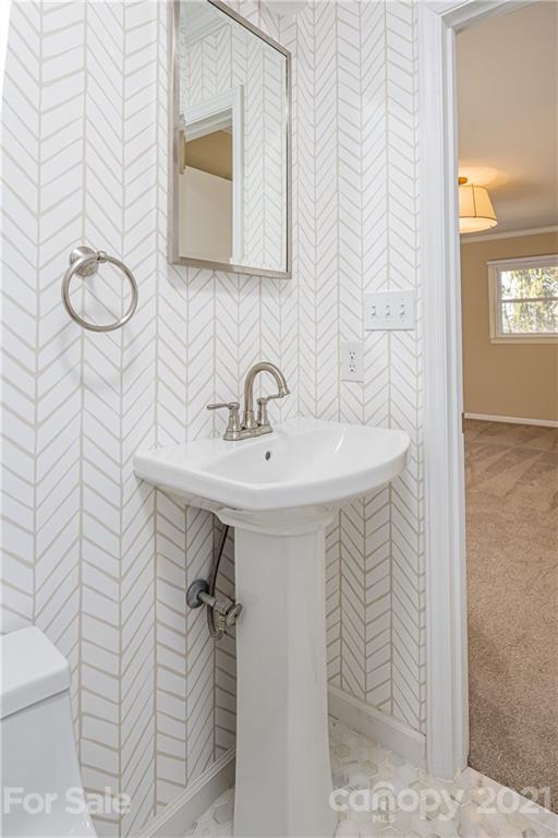 5 Deer Run Court Asheville NC 28803