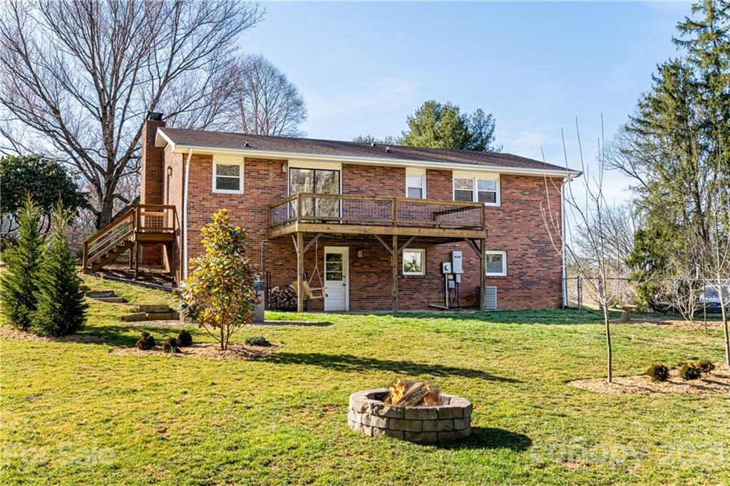 5 Deer Run Court Asheville NC 28803
