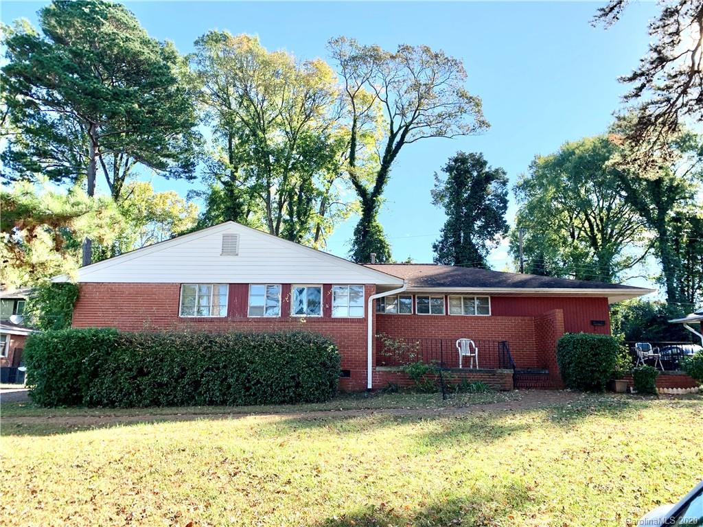 1418/1420 Wembley Drive Charlotte NC 28205