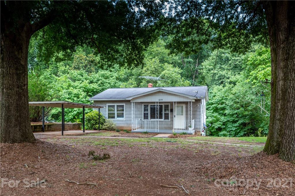 629 11th Street SW Hickory NC 28602