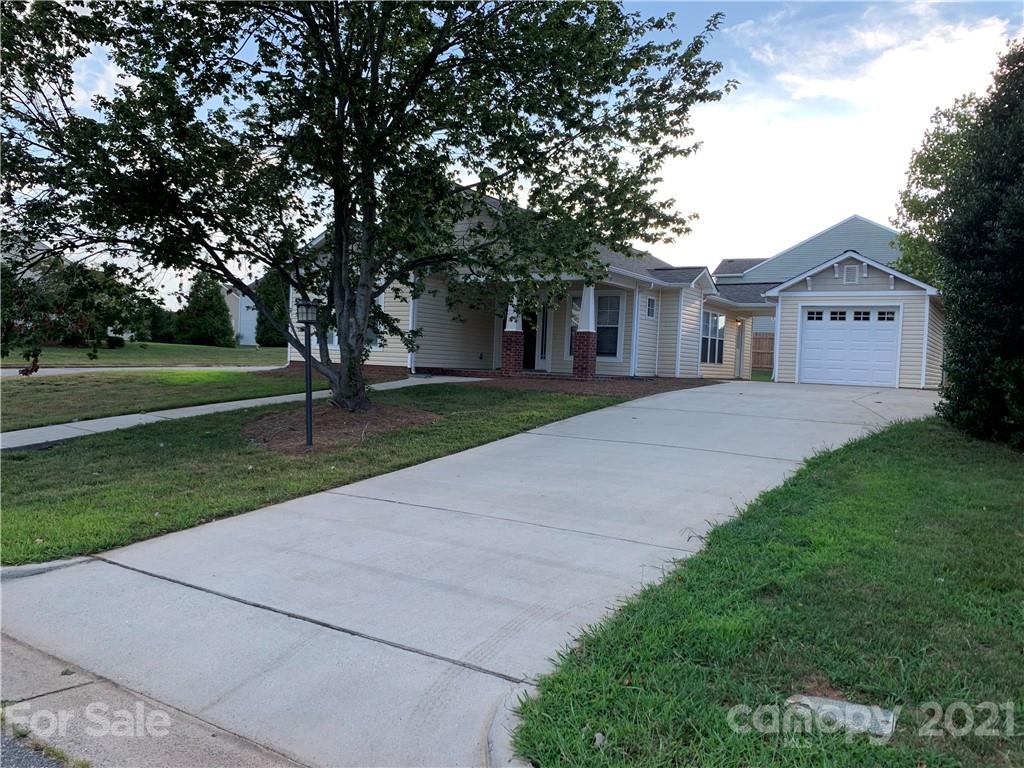 112 Kingsgate Court Statesville NC 28625