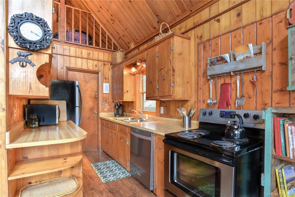 108 Buffalo Trail Asheville NC 28805