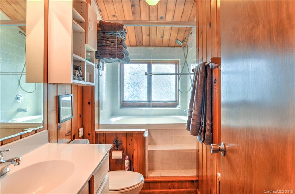 108 Buffalo Trail Asheville NC 28805