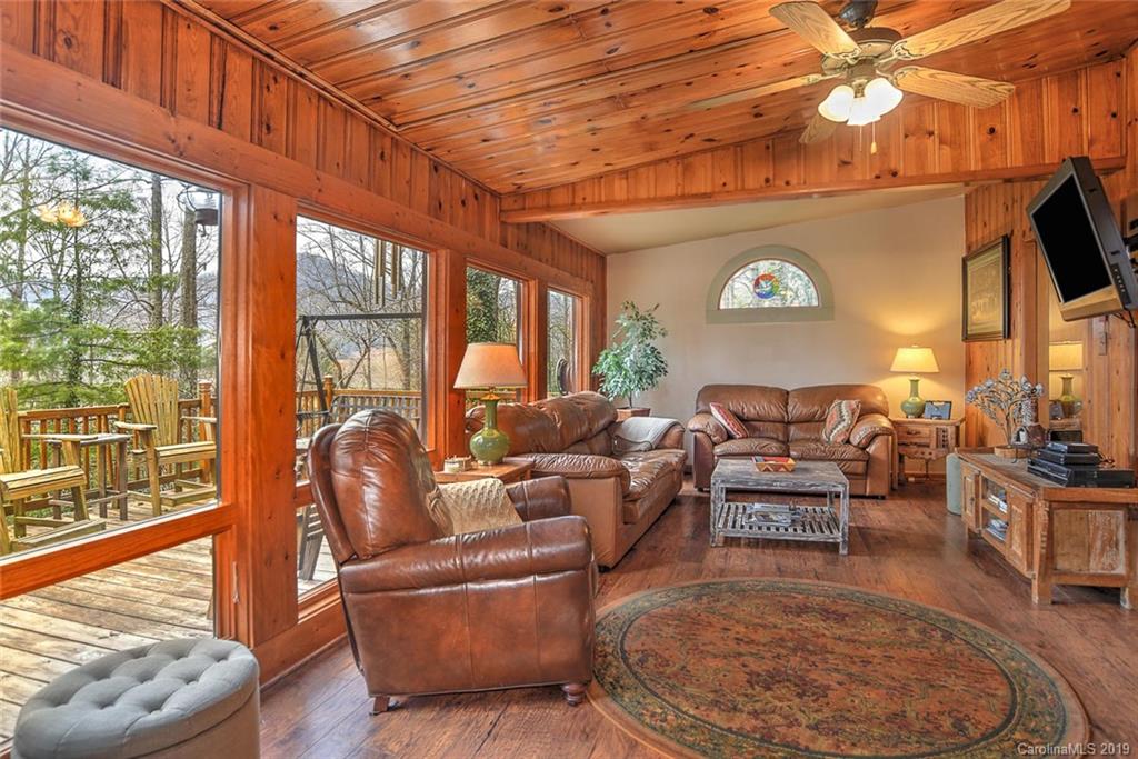 108 Buffalo Trail Asheville NC 28805