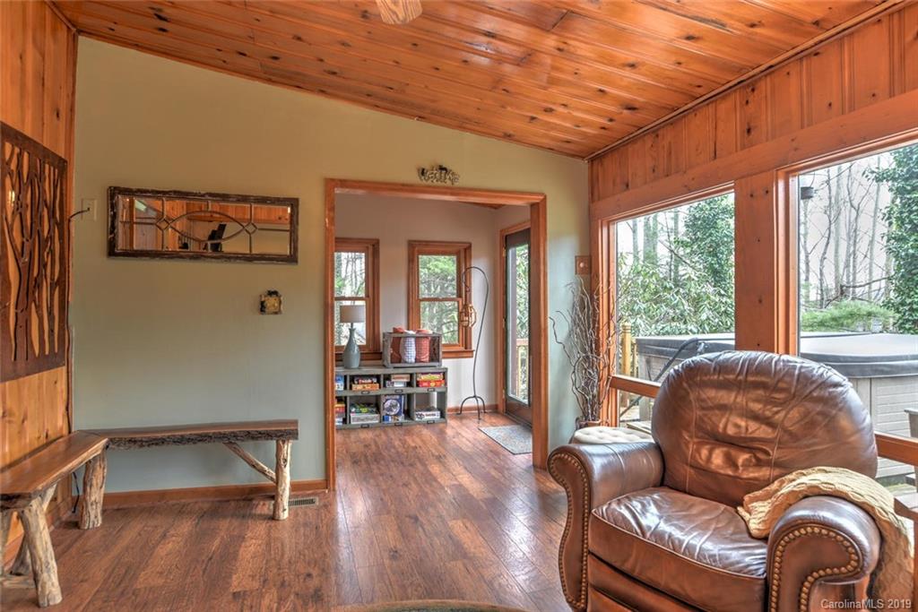 108 Buffalo Trail Asheville NC 28805
