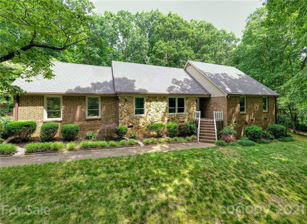 2226 Chestnut Lane Matthews NC 28104