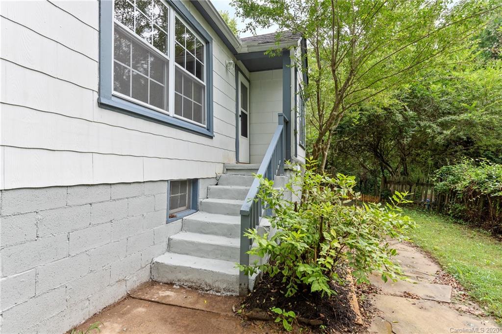 16 Mountain View Road Asheville NC 28805