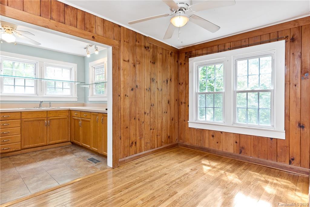 16 Mountain View Road Asheville NC 28805