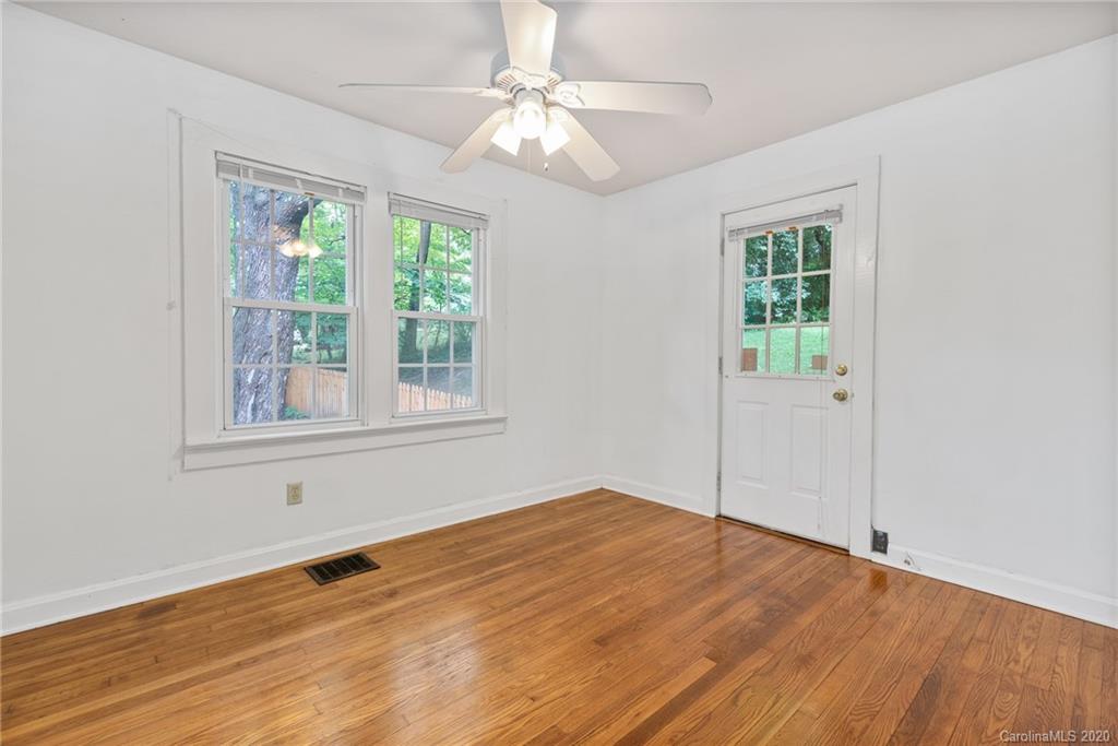 16 Mountain View Road Asheville NC 28805