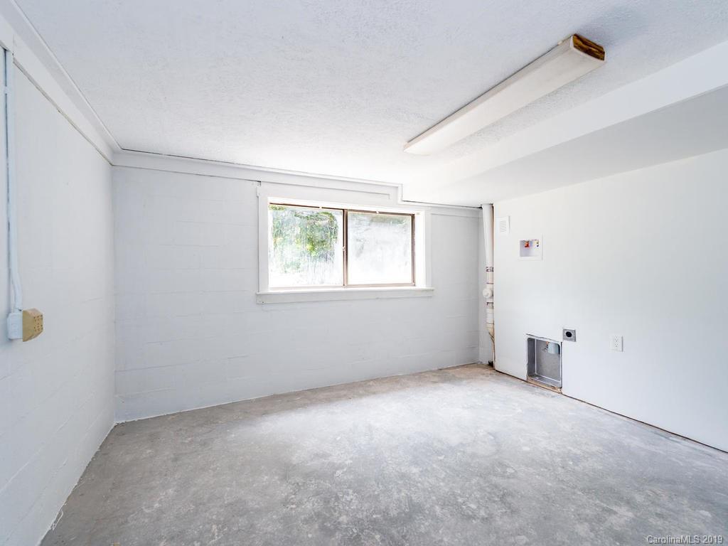 56 Deaver Park Circle Asheville NC 28806