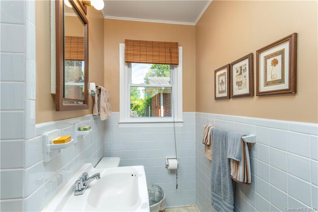 157 Mount Carmel Road Asheville NC 28806