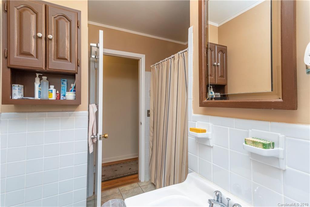 157 Mount Carmel Road Asheville NC 28806