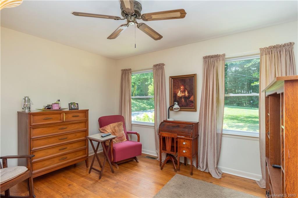157 Mount Carmel Road Asheville NC 28806