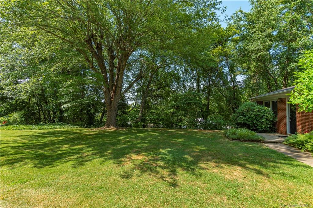 157 Mount Carmel Road Asheville NC 28806