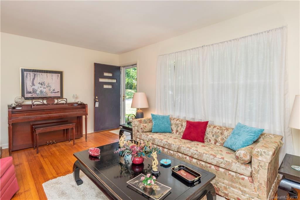 157 Mount Carmel Road Asheville NC 28806