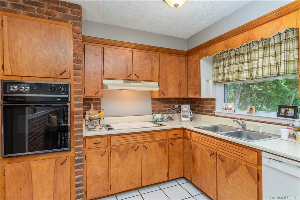 157 Mount Carmel Road Asheville NC 28806