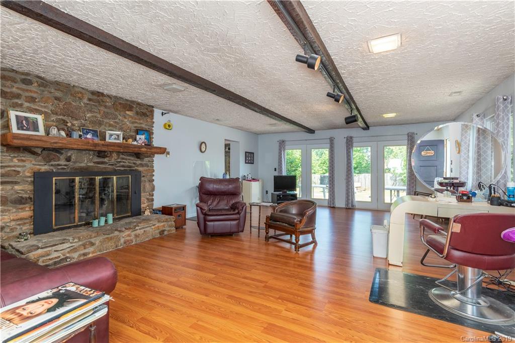 157 Mount Carmel Road Asheville NC 28806