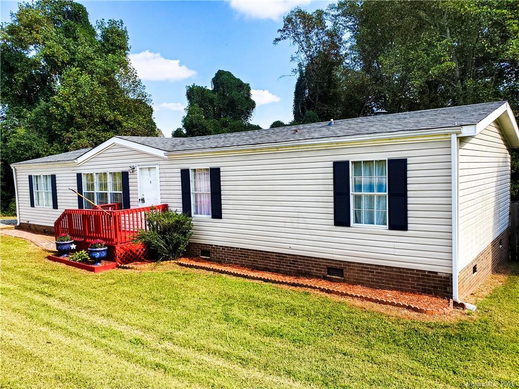 2151 Peanuts Lane Newton NC 28658