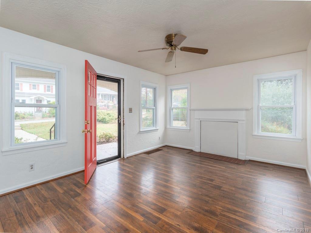 156 Sulphur Springs Road Asheville NC 28806