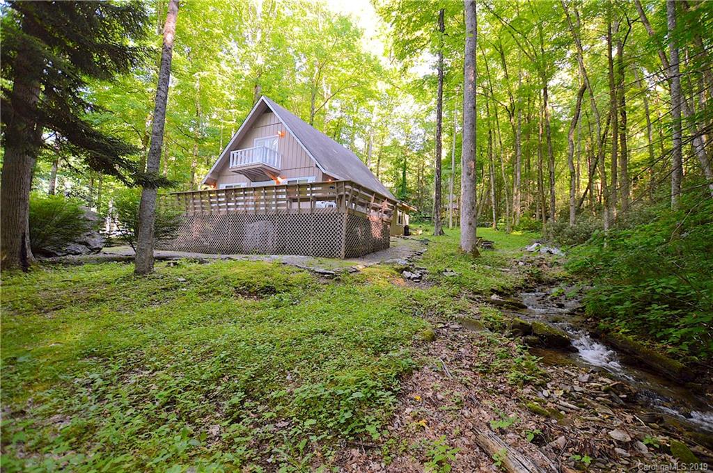 551 Locust Drive Maggie Valley NC 28751