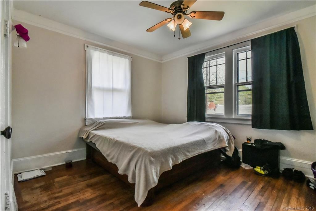32 Dunwell Avenue Asheville NC 28806
