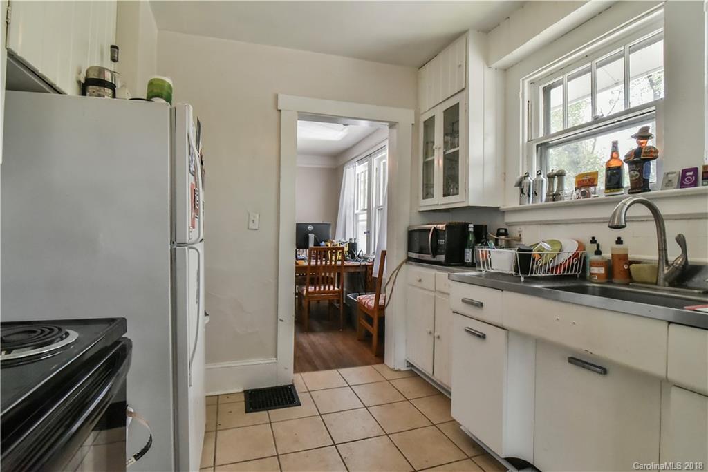 32 Dunwell Avenue Asheville NC 28806