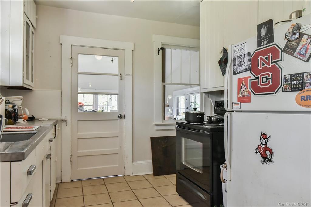 32 Dunwell Avenue Asheville NC 28806