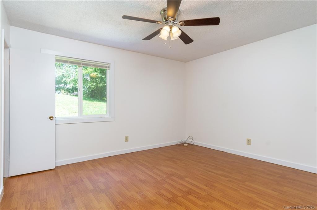 110 Wicklow Drive Asheville NC 28806