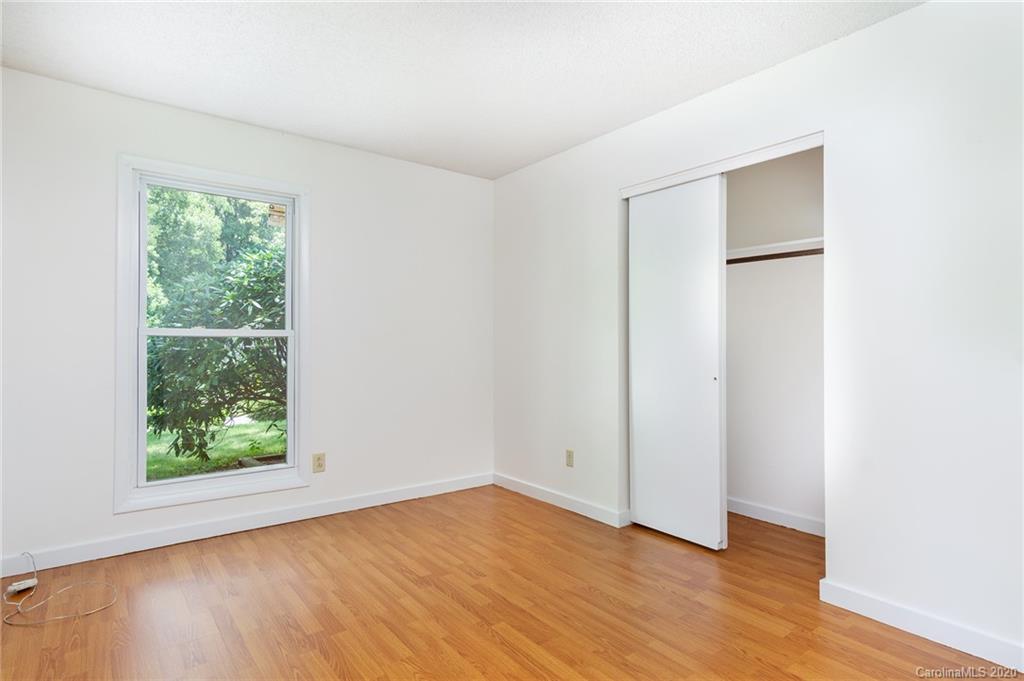 110 Wicklow Drive Asheville NC 28806