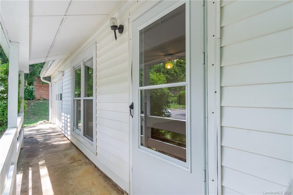 110 Wicklow Drive Asheville NC 28806