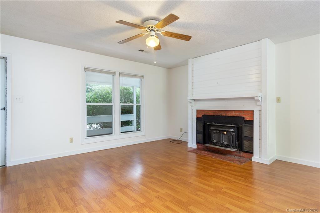 110 Wicklow Drive Asheville NC 28806
