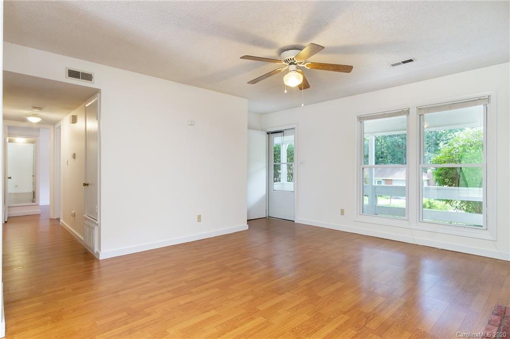 110 Wicklow Drive Asheville NC 28806