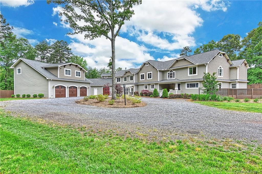 10916 Chestnut Hill Drive Matthews NC 28105